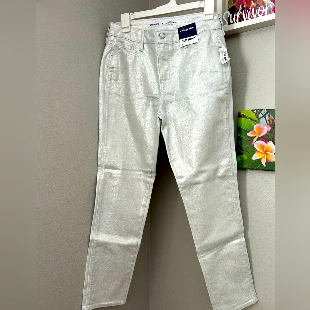 NWT White sparkle jeans